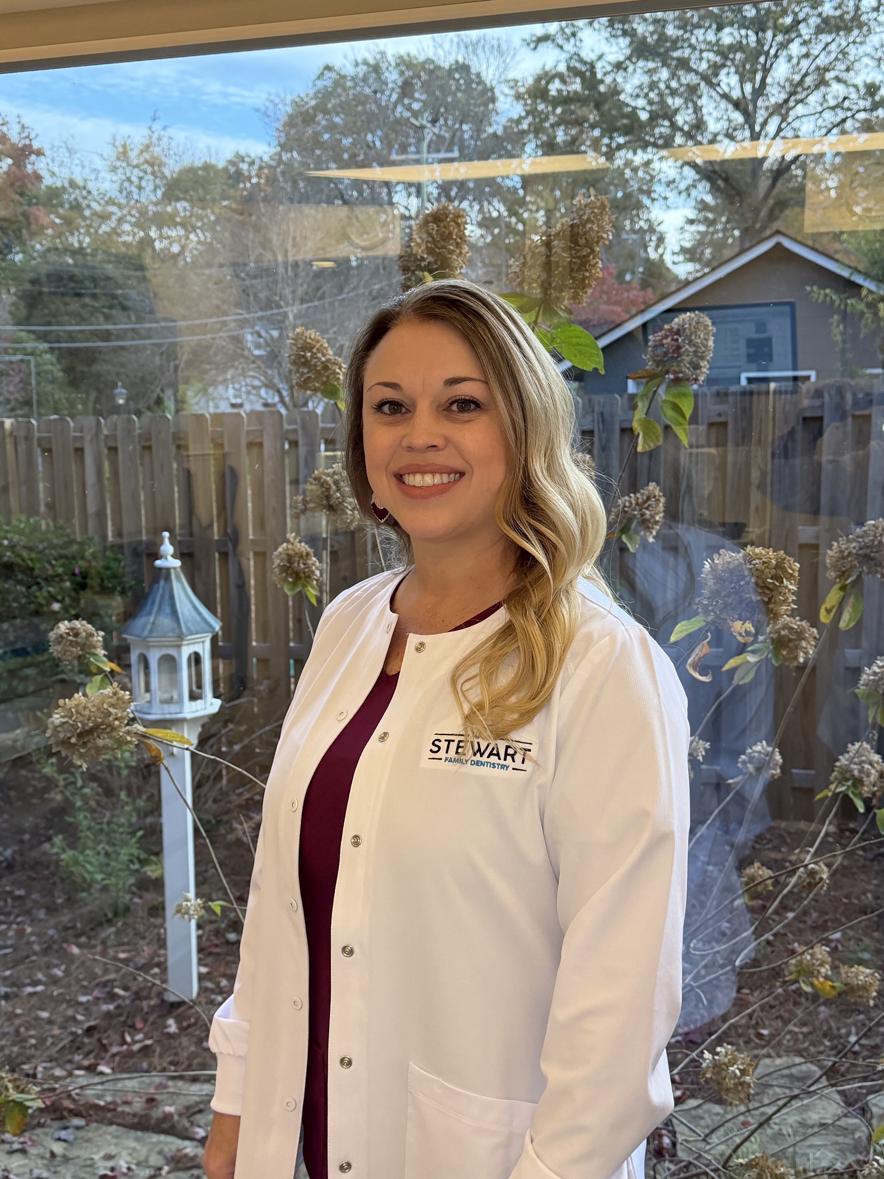 Stewart Family Dentistry | Extractions, Implant Restorations and Sleep Apnea